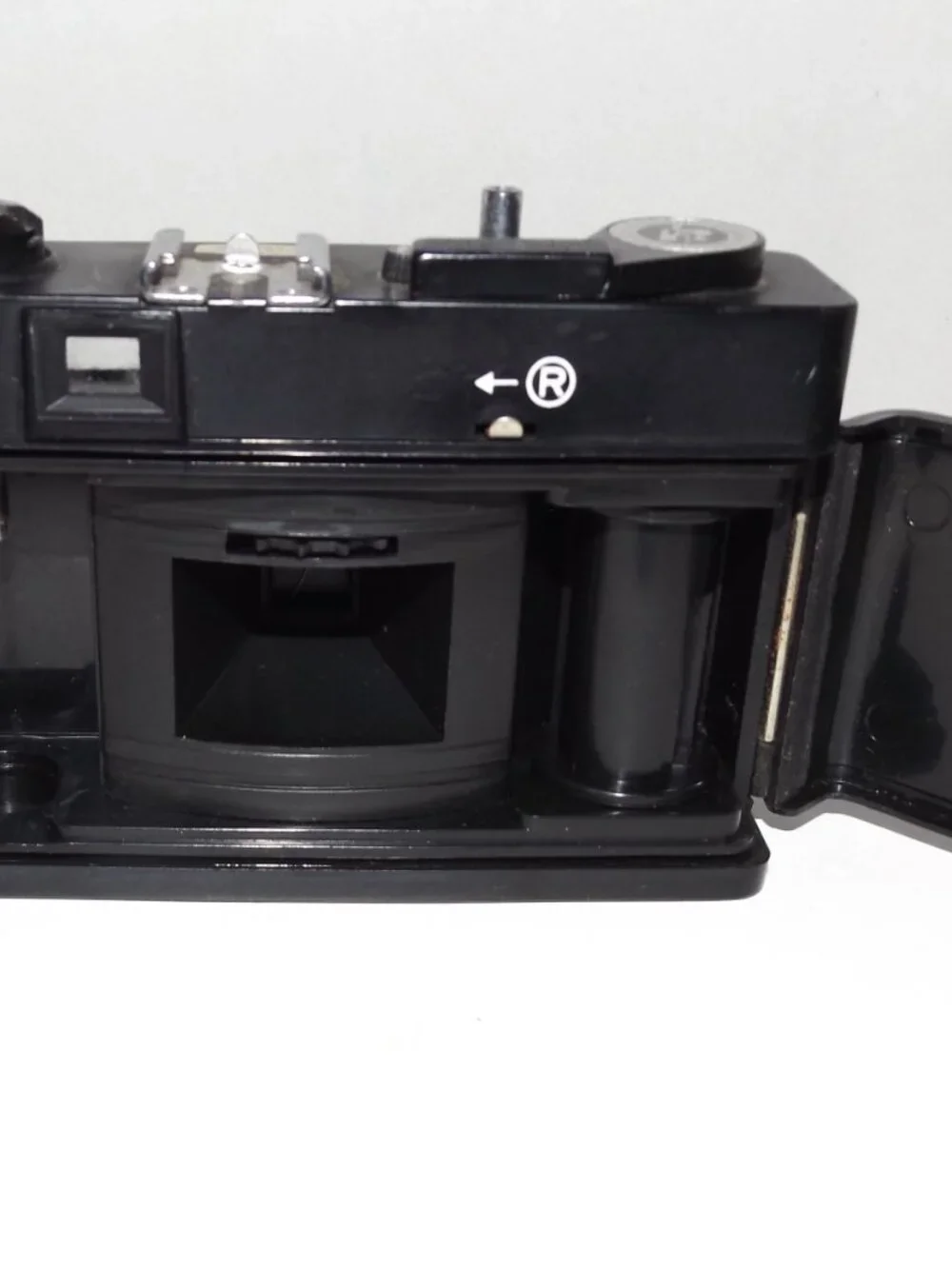 1980s Kinon SL-III 35mm Film Camera & Nikanon Hot Shoe Flash Not Tested